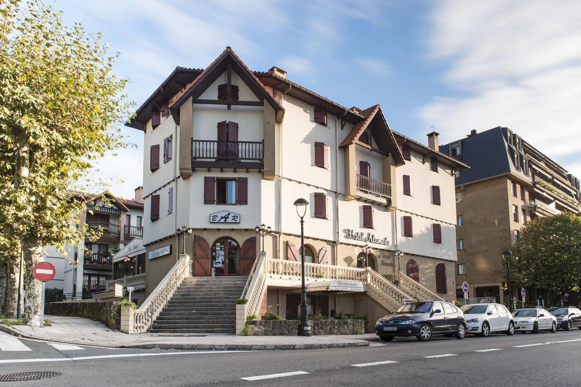 Hotel Alameda Zarautz Buitenkant foto